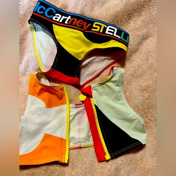 ๐๐ฎ๐ญ๐ก๐๐ง๐ญ๐ข๐ ๐๐ญ๐๐ฅ๐ฅ๐ ๐ ๐ข๐ซ๐ฅ๐ฌ ๐๐๐ญ๐ก๐ข๐ง๐ ๐ฌ๐ฎ๐ข๐ญ - Picture 1 of 2